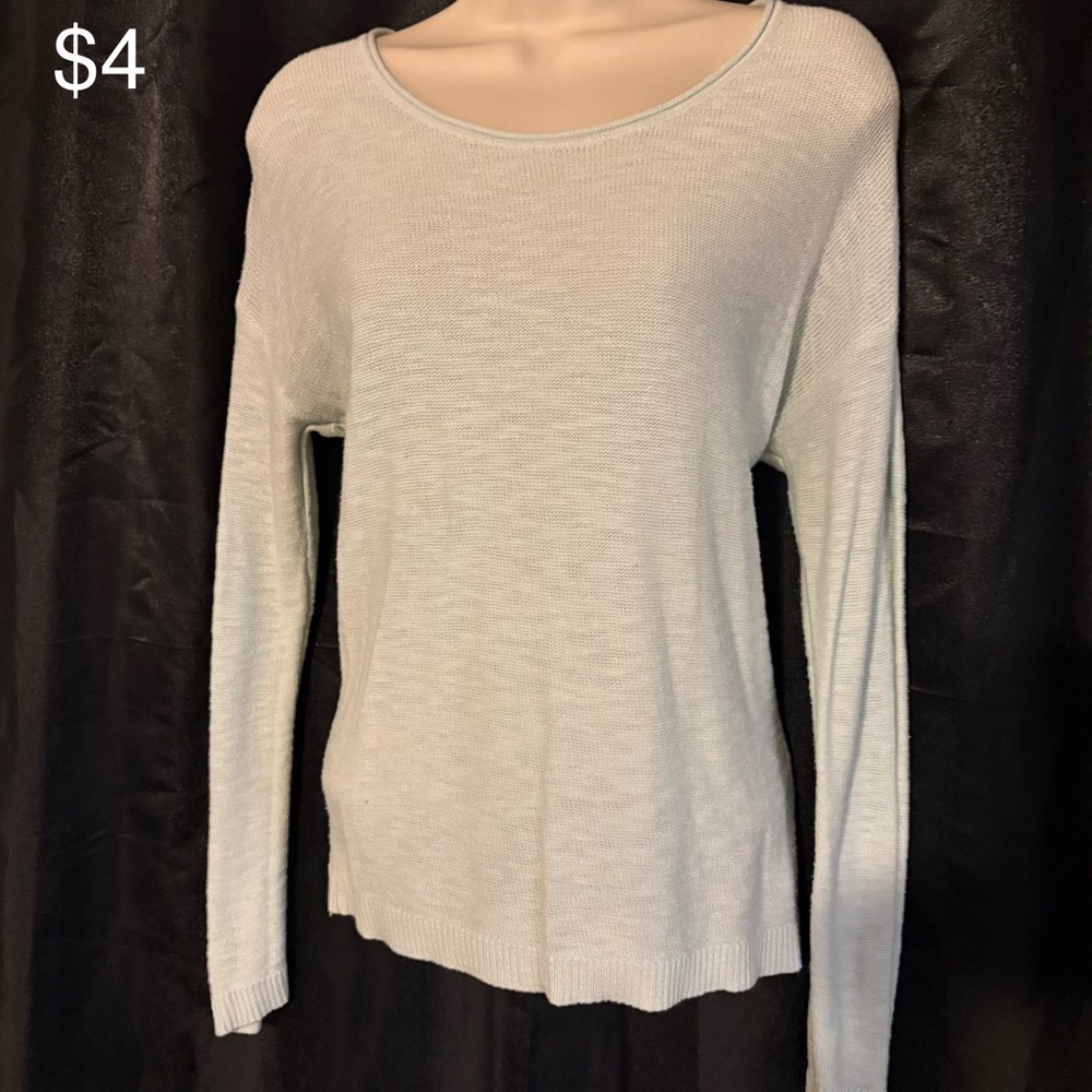 Women's Light blue Knit Top